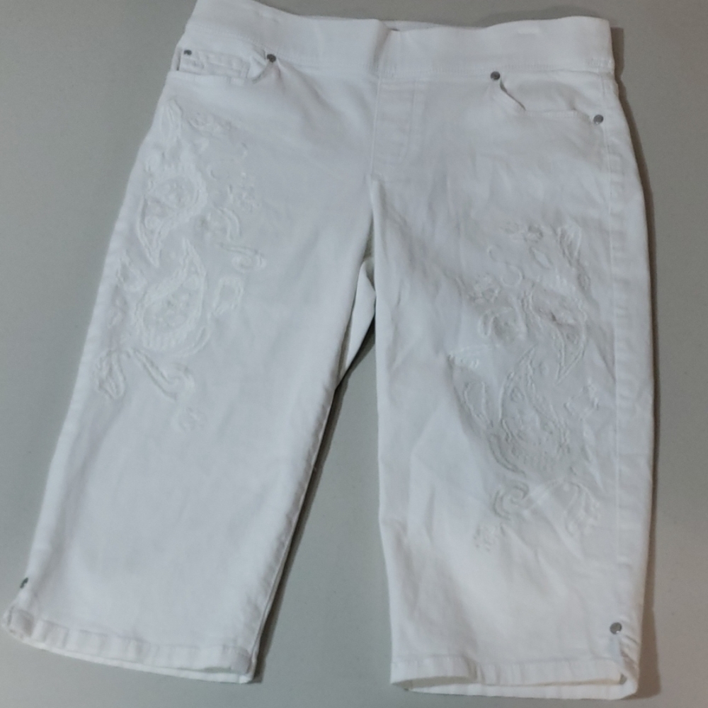 Gloria vanderbilt avery floral